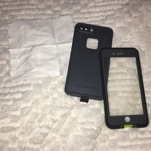 iPhone 7sPlus Life Proof Case